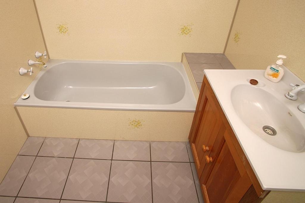 Apollo Bay Backpackers Lodge المظهر الخارجي الصورة